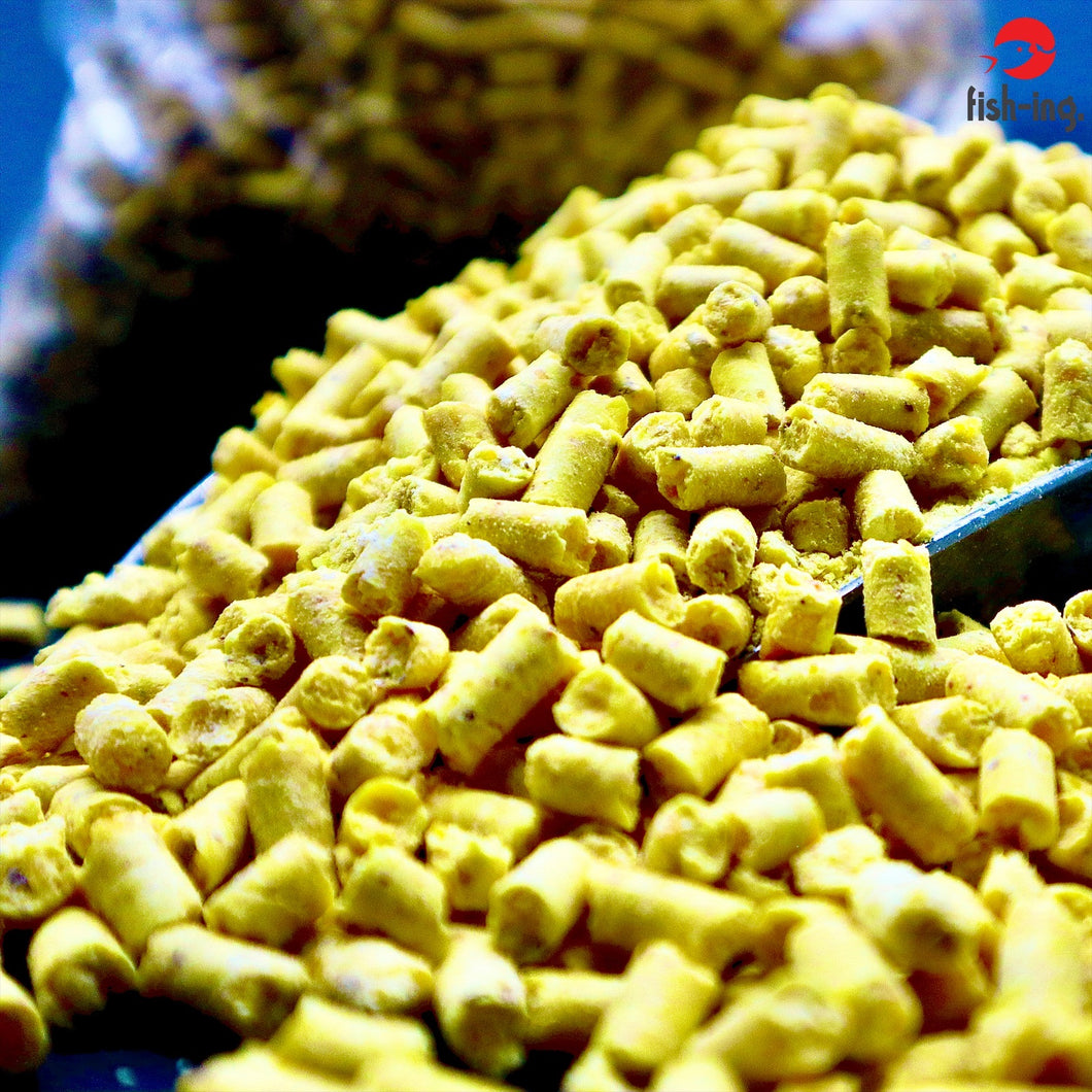 Corn pellets natural